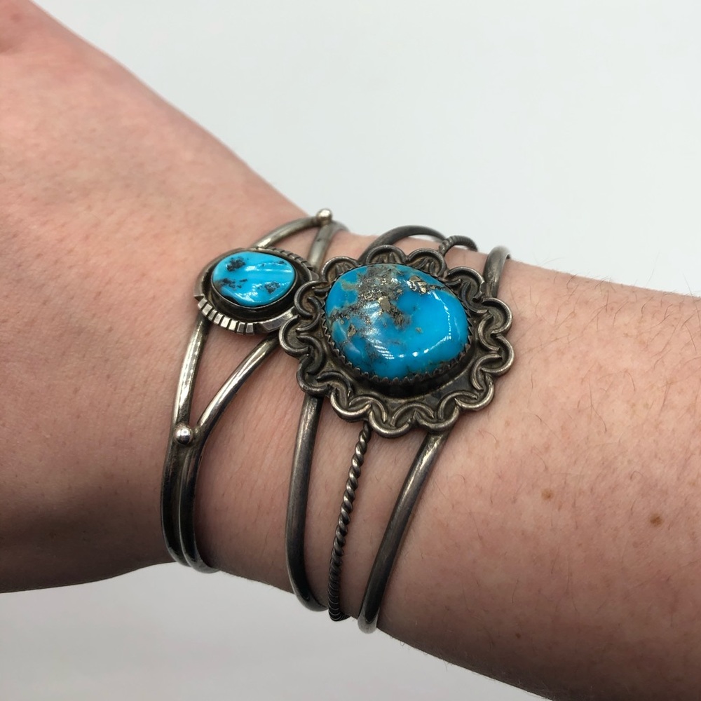 Vintage Navajo Sterling Turquoise Cuff Bracelet - Picture 9 of 13